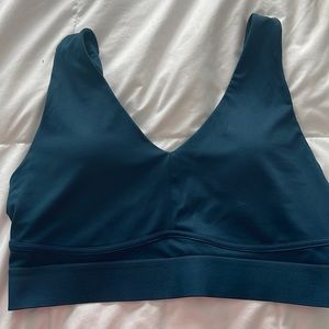 LIKE NEW Fabletics All Day Everyday Bra